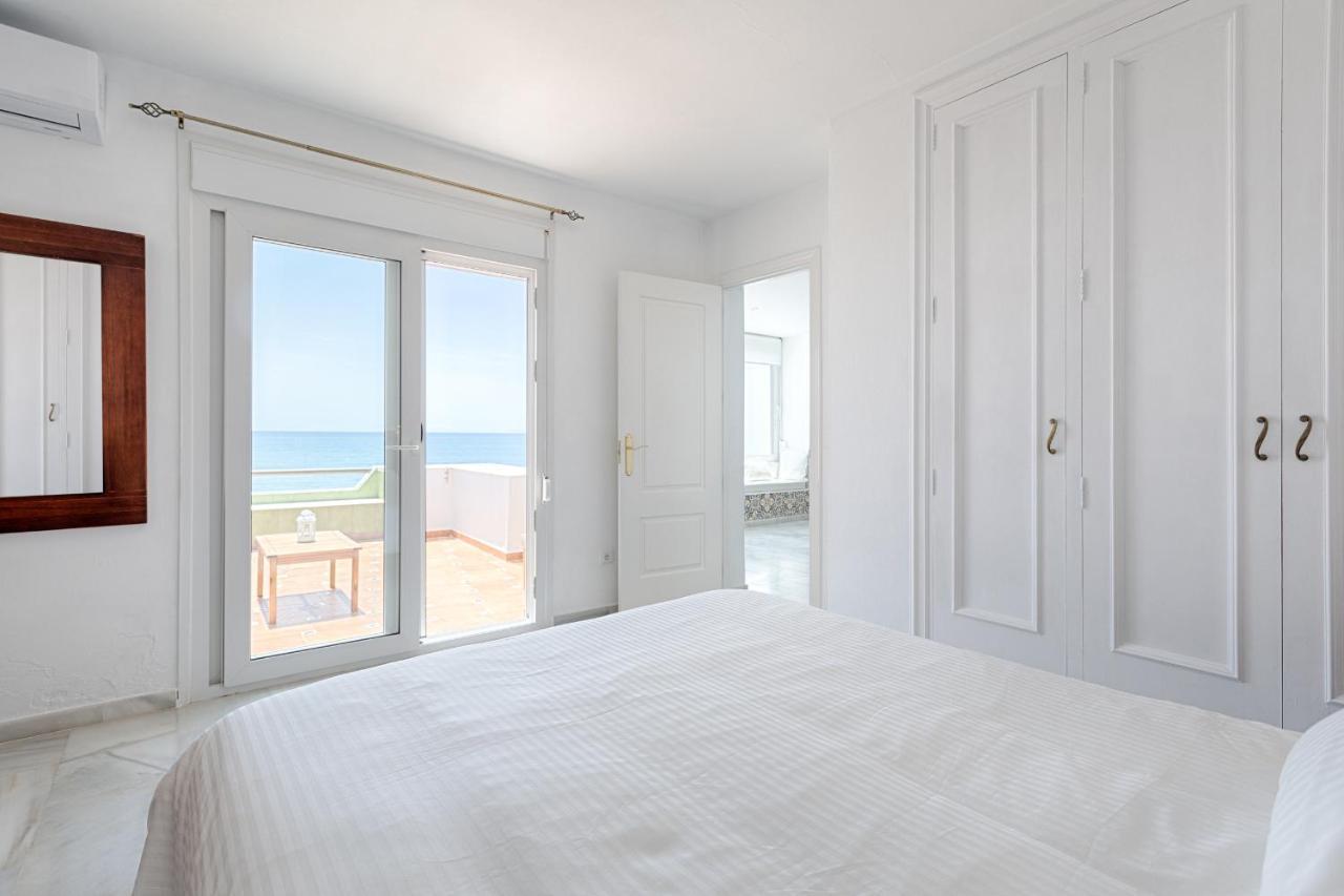Front Sea View Apartment Estepona Eksteriør billede