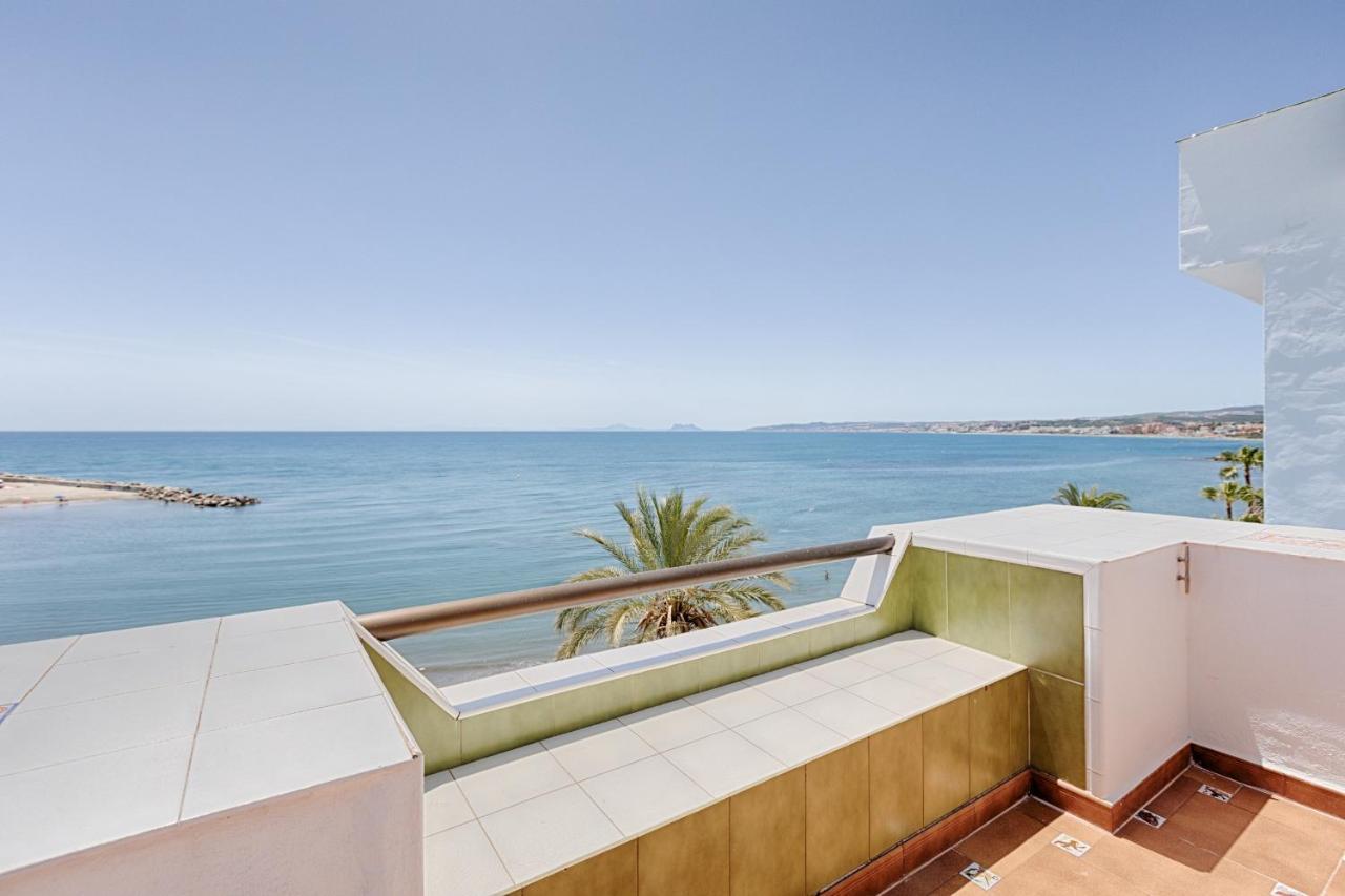 Front Sea View Apartment Estepona Eksteriør billede